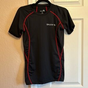Men’s Bayleaf Black/Red Rash Guard, Size M